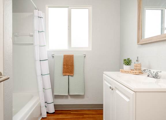 Pacific Village | Bathroom