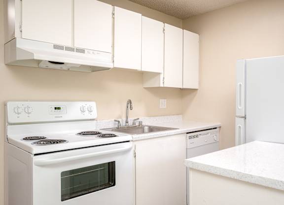 Sunset Apartments | Kitchen