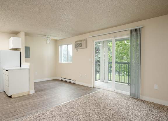 Sunset Apartments | Living Area