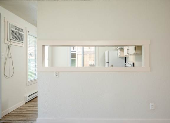 Arlo on 10th |Kitchen