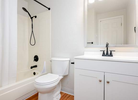Pacific Village | Bathroom