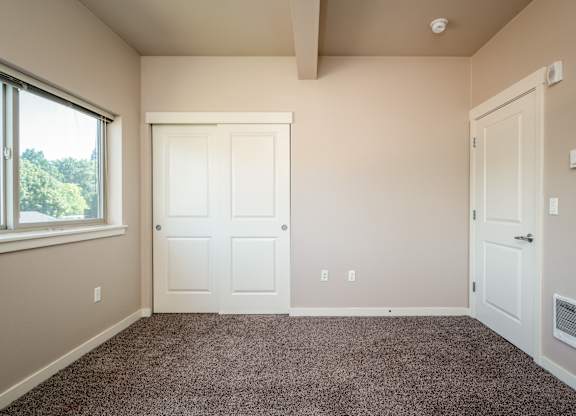 56 Commons | Bedroom