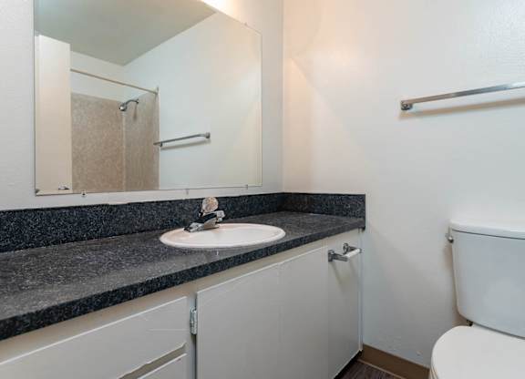 Sunset | Bathroom