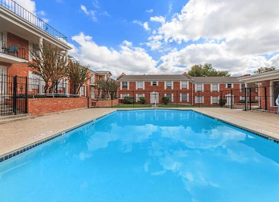 Sparkling Pool at Boston Woods Apartments, San Antonio TX, 78201