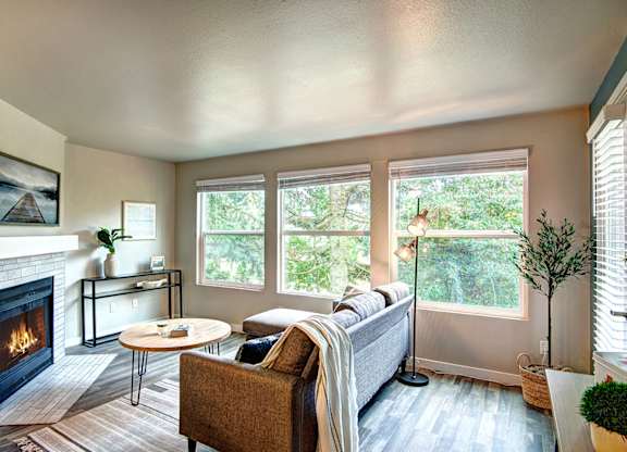 Everett Apartments-  The Lynx Apartments Livingroom at The Lynx Apartments, Everett, 98204