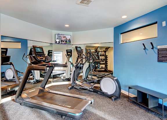 Lynx Apartments Everett Gym at The Lynx Apartments, Washington