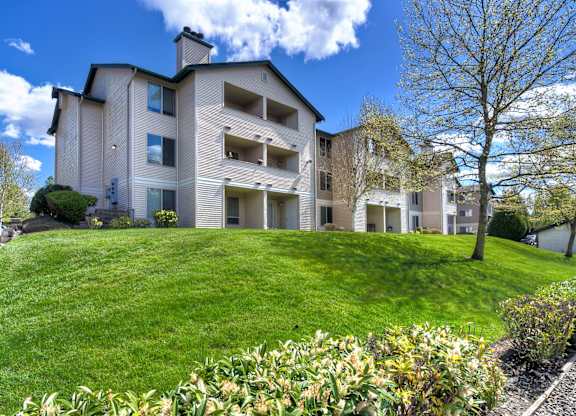 Building at Deer Creek Apartments, Puyallup