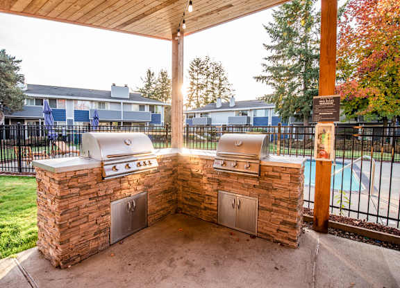 BBQ at ReVive Apartments, Washington