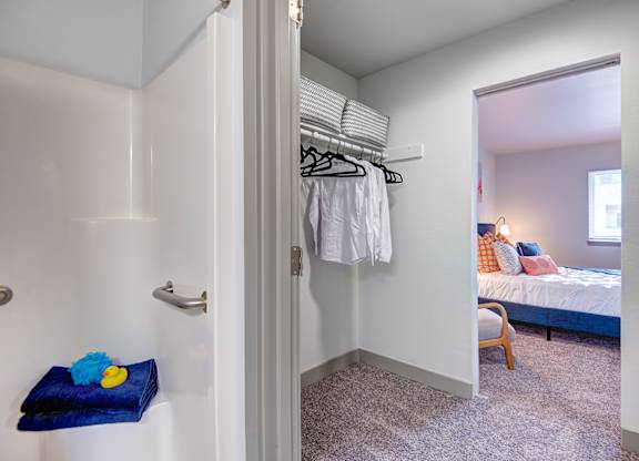 Northgate - Row on Third - Bedroom Closet