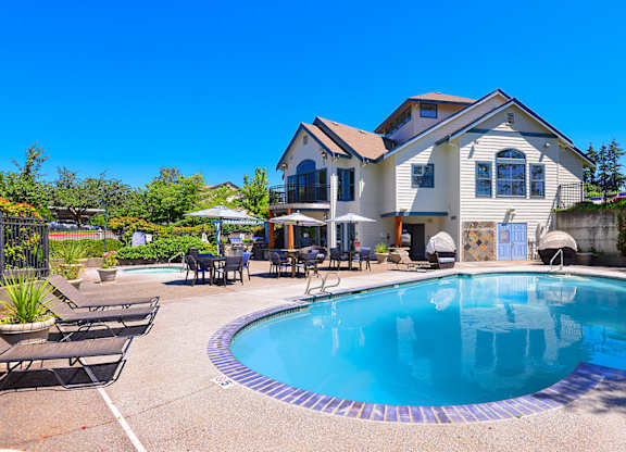 Pool area at Deer Creek Apartments, Puyallup, WA