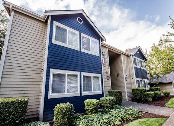 Puyallup Apartments - Cambridge on Seventh Apartments - Exterior at Cambridge on Seventh, Puyallup, WA, 98372
