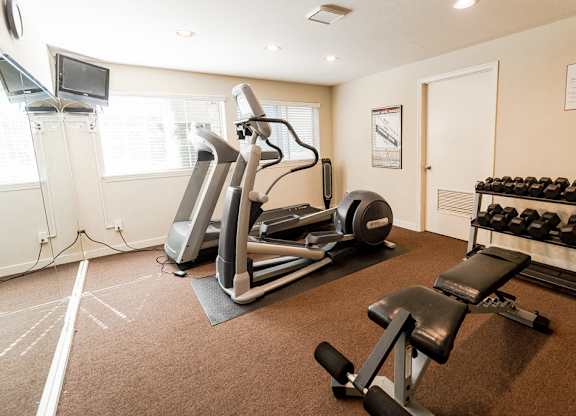 Puyallup Apartments - Cambridge on Seventh Apartments - Fitness Center at Cambridge on Seventh, Puyallup