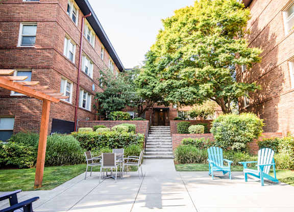 Common Patio at Cadence, Seattle, WA