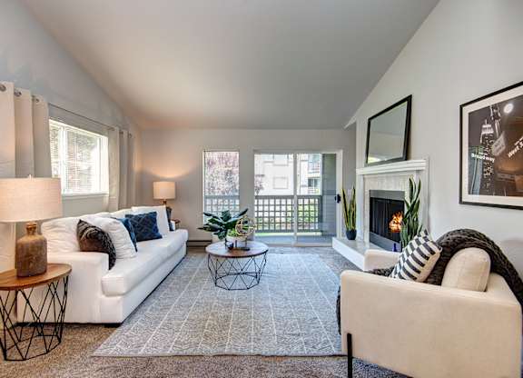 Spacious Living Room at Signature Pointe, Kent, WA, 98032
