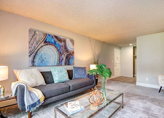 Lakewood apartments-Timbre Heights- living room
