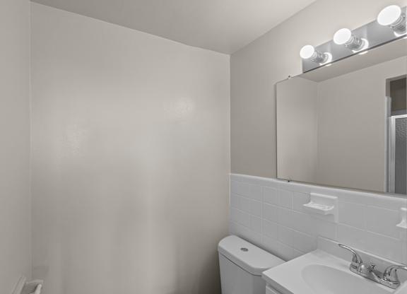 Vanity Lights at Kensington House, Maryland