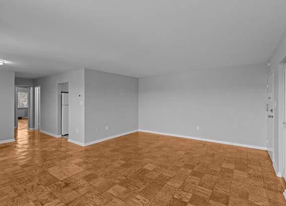 Vacant Living Area at Kensington House, Kensington