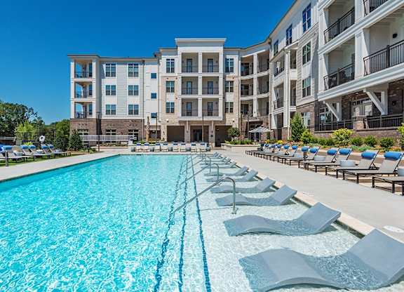 Briley - Apartments in Matthews, NC - pool