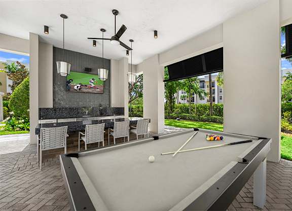 The District Boynton - Boynton Beach, FL - outdoor lounge