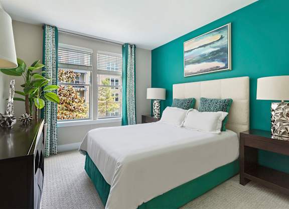 Mallory Square - Apartments near MARC Washington Grove Statoin - spacious bedrooms