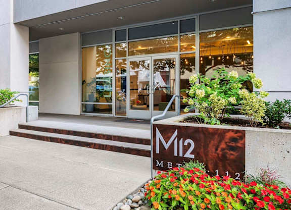 Apartments in Bellevue WA - Metro 112 Apartments - Leasing Office