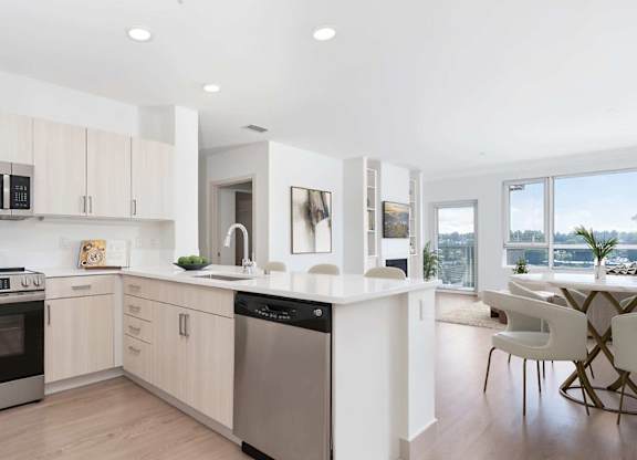 Apartments in Bellevue WA near Microsoft - Metro 112 Apartments - stainless-steel appliances