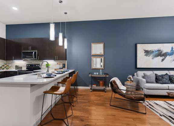 Stella Apartments in State Thomas Dallas - Living Room