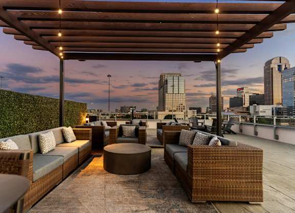 Uptown Dallas Apartments - Stella Apartments - Rooftop