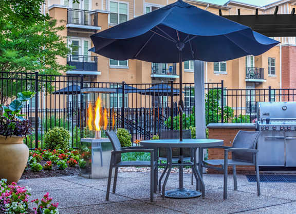 Mosaic District apartments for rent - The Reserve at Tysons Corner Poolside, outdoor lounge