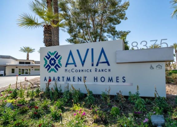 Avia signage