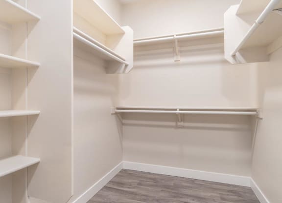 walk in closet