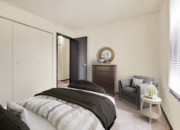 Comfortable Bedroom With Closet at Indian Ridge Apartments, Davenport, 52807
