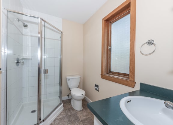 the ensuite shower room at the garden house self catering holiday home in rock, north corn