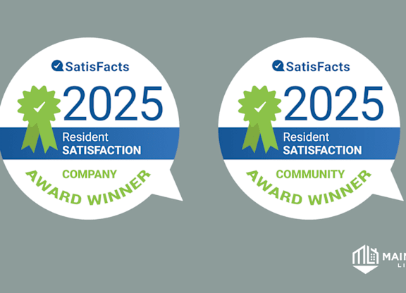 Two badges indicating Satisfacts 2025 Resident Satisfaction awards for a company and a community.