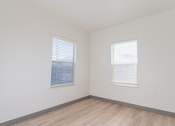 Windows at ParcOne60, Reno, NV, 89501