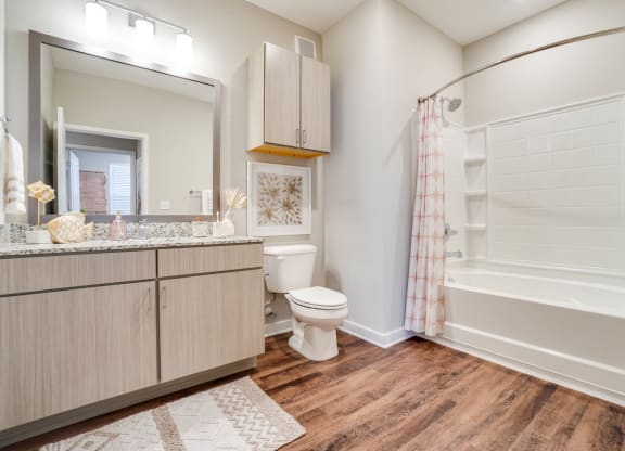 Bathroom With Bathtub at Watermark at Urban Blu, Panama City Beach