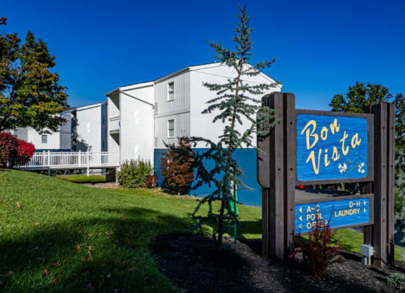 the building where the hotel is located