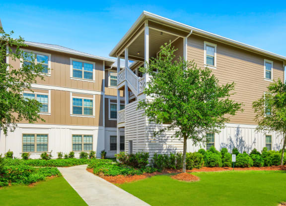 the estates at tanglewood|building exterior