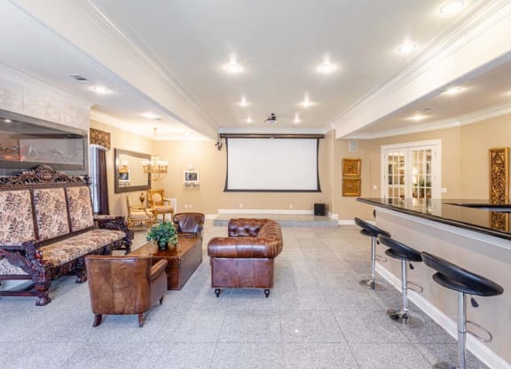 Versailles in North Little Rock Apartments