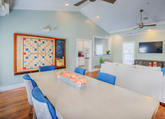 clubroom with gaming area