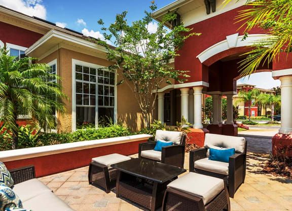 Outdoor lounge