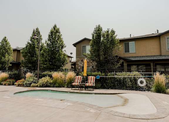 Four Seasons Logan Apartments and Townhomes Small Pool