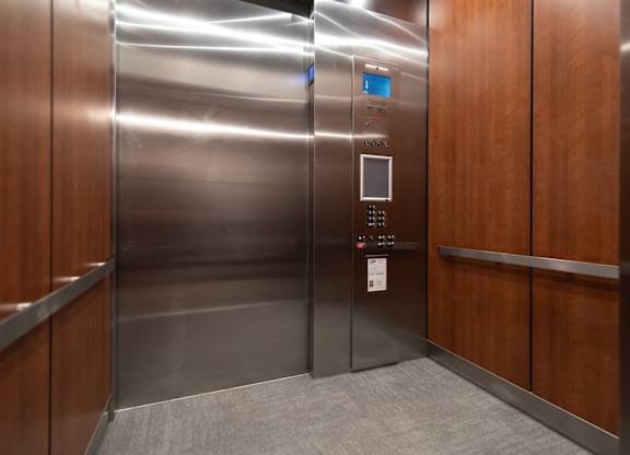 Elevator cab at Novi Flats