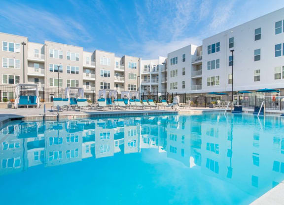 Sparkling Pool at Vida Kannapolis, Kannapolis