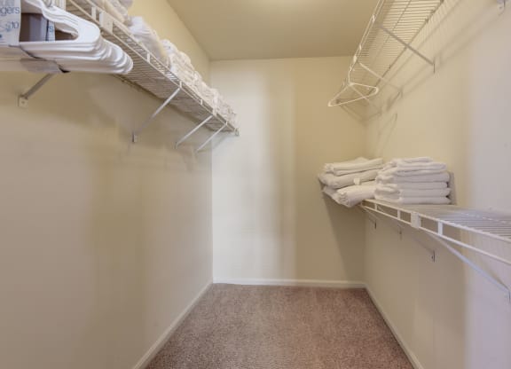 Rosslyn apartment for rent