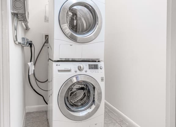 Apartments for rent in Crystal City