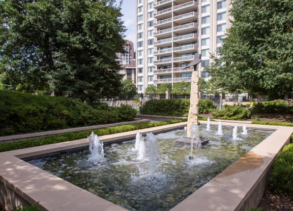 Spacious Apartment Rentals in Crystal City Arlington VA