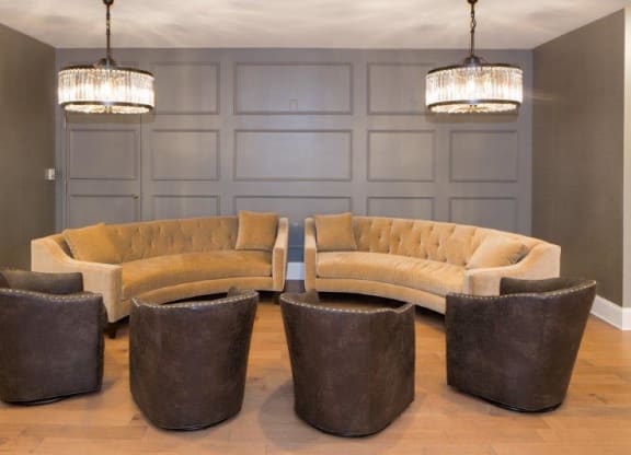 Modern apartment rentals in Crystal City Arlington VA