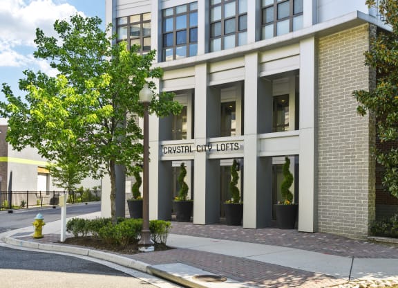 Modern apartment rentals in Crystal City Arlington VA