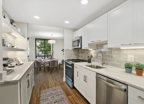 Nice Apartment Rentals in Crystal City VA